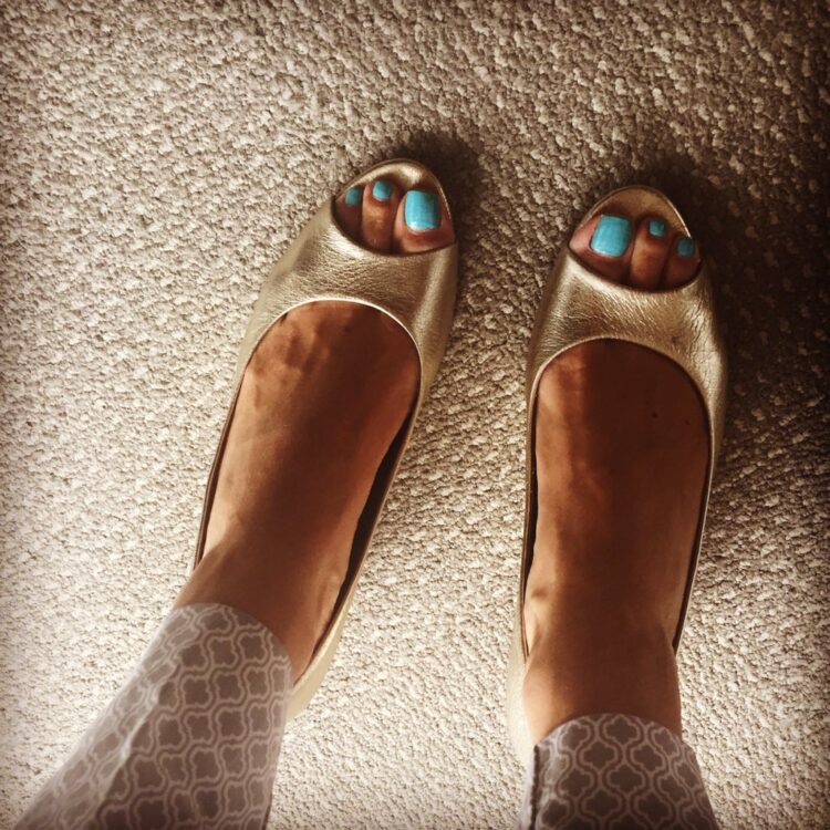 danielle gold feet 2