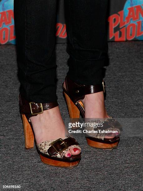 danielle harris feet 5