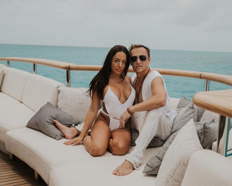 danielle hill feet 2