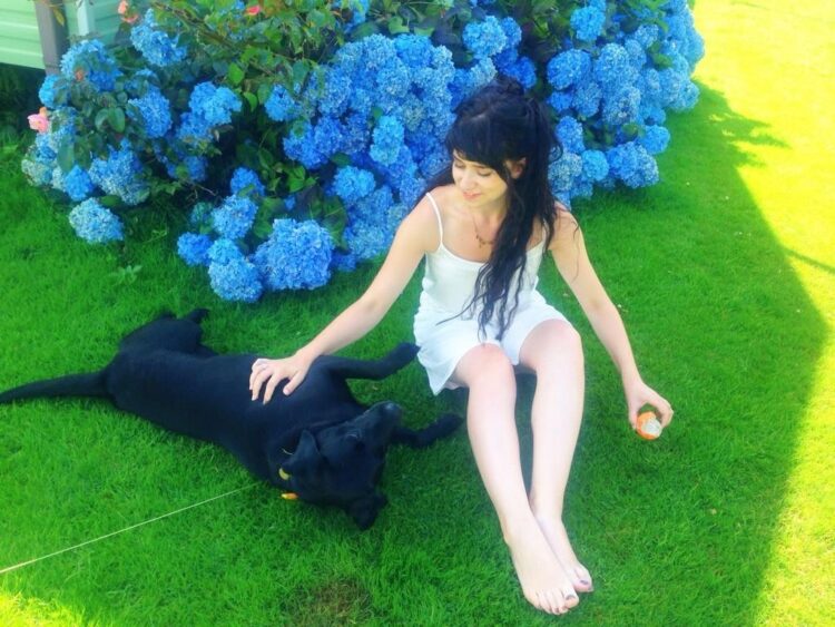 danielle hope feet 1