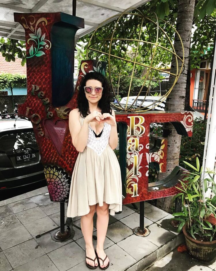 danielle hope feet 2