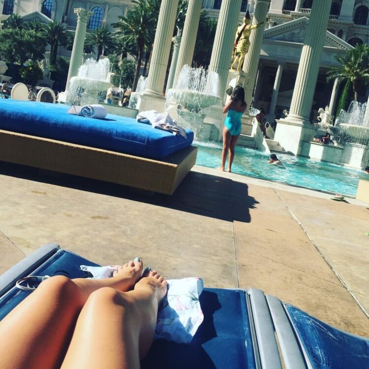 danielle hope feet 3