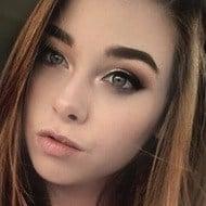 danielle hulse feet 4