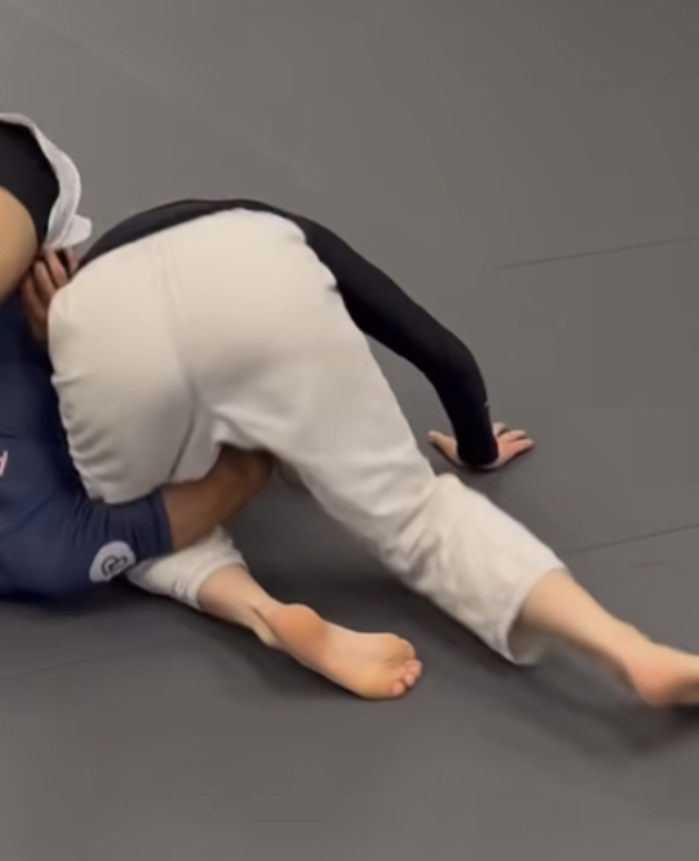 danielle kelly feet 3