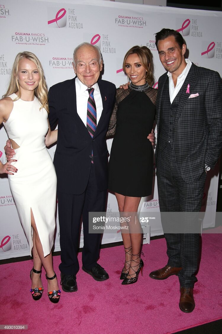 danielle lauder feet 6