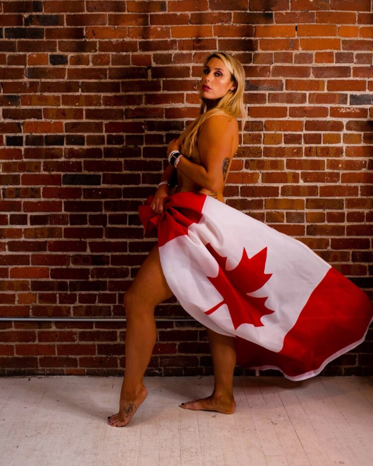danielle lawrie feet 2