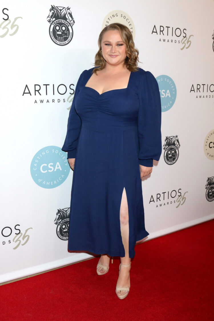 danielle macdonald feet 4 scaled