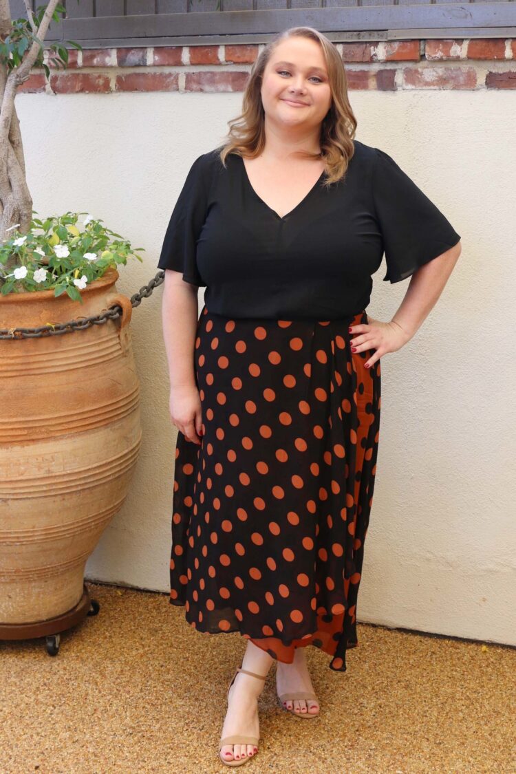 danielle macdonald feet scaled