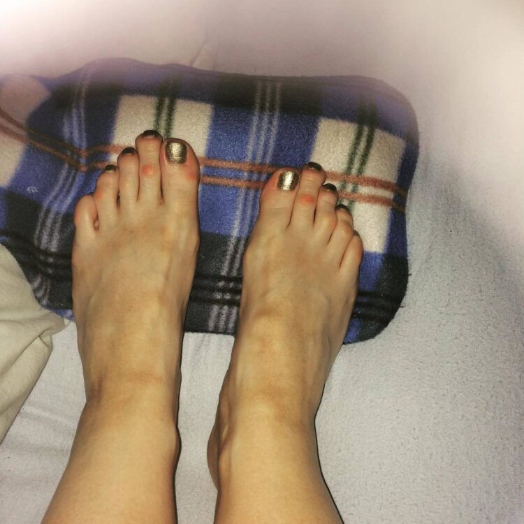 danielle mccormack feet 3