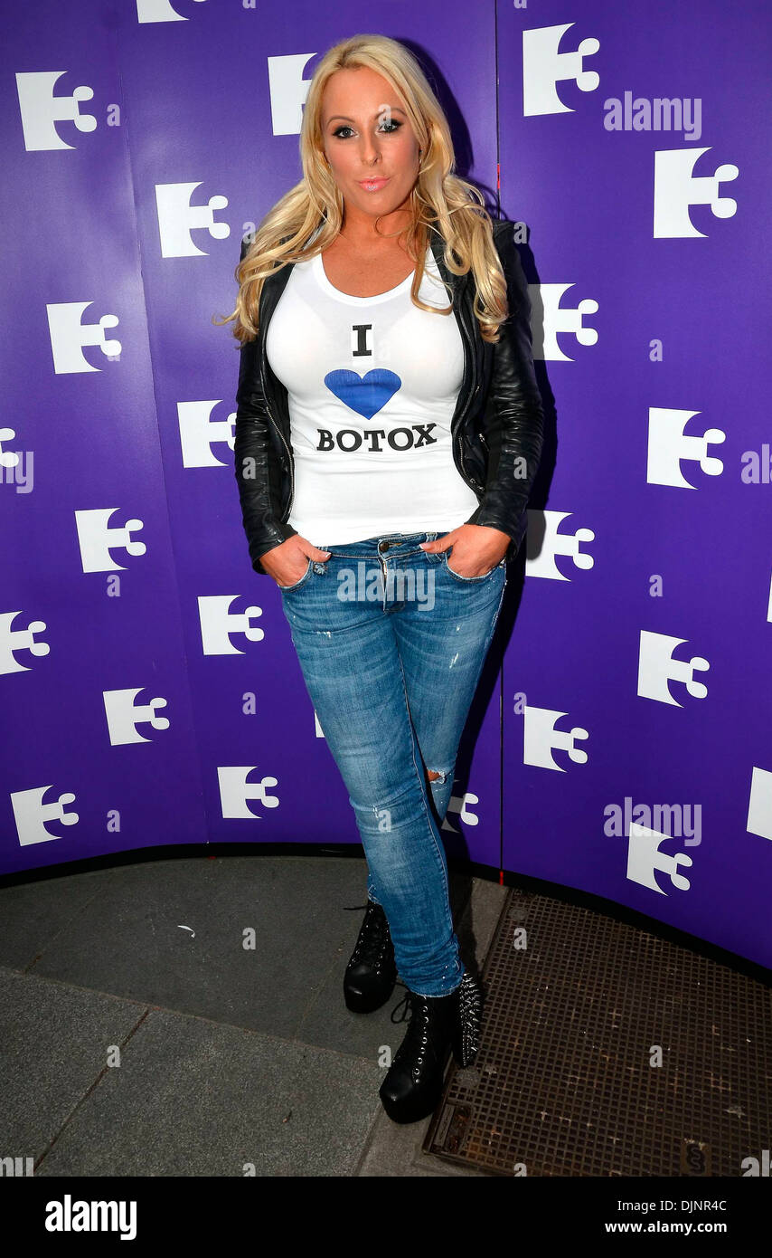 danielle meagher feet 4