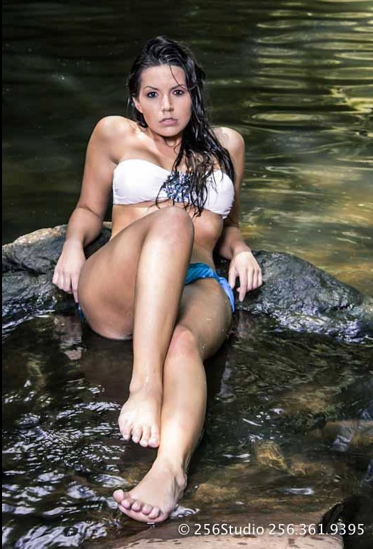 danielle murphree feet 2