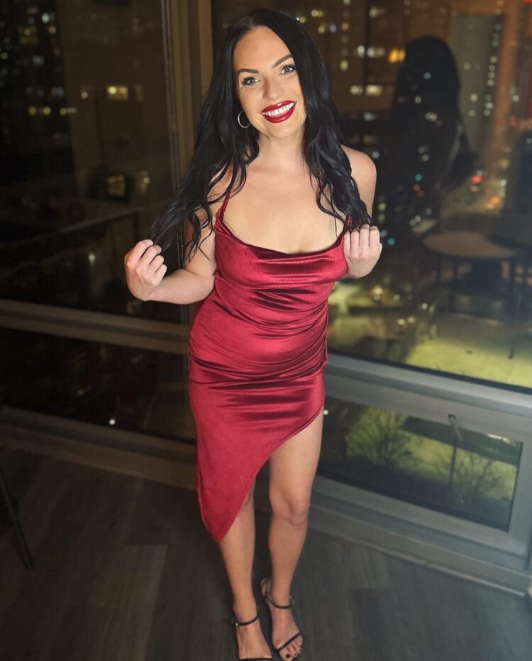 danielle ruhl feet 4