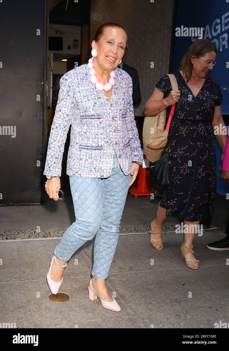 danielle steel feet 3