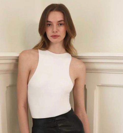 danielle van randen feet 3