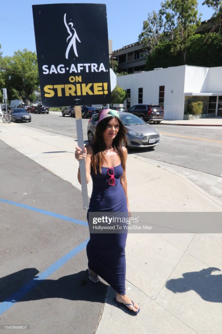 danielle vasinova feet 3