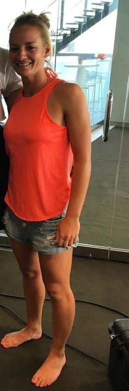 danielle wyatt feet 1