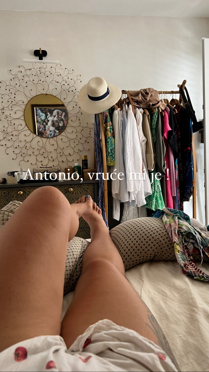 danijela dvornik feet 6