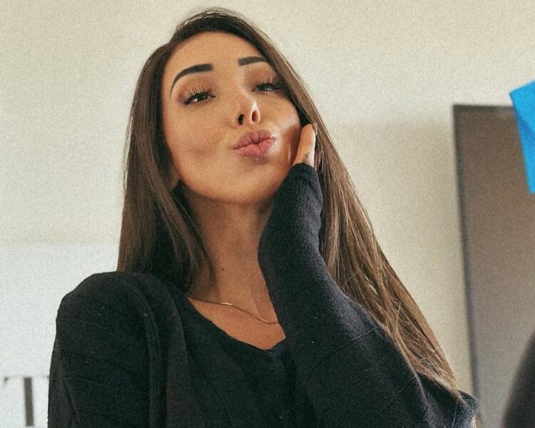 danik michell feet 6