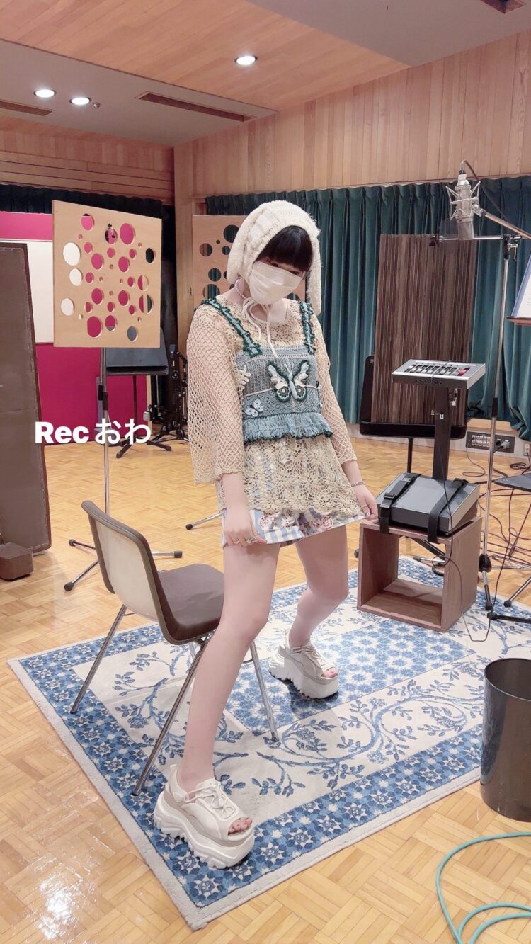 daoko feet 1