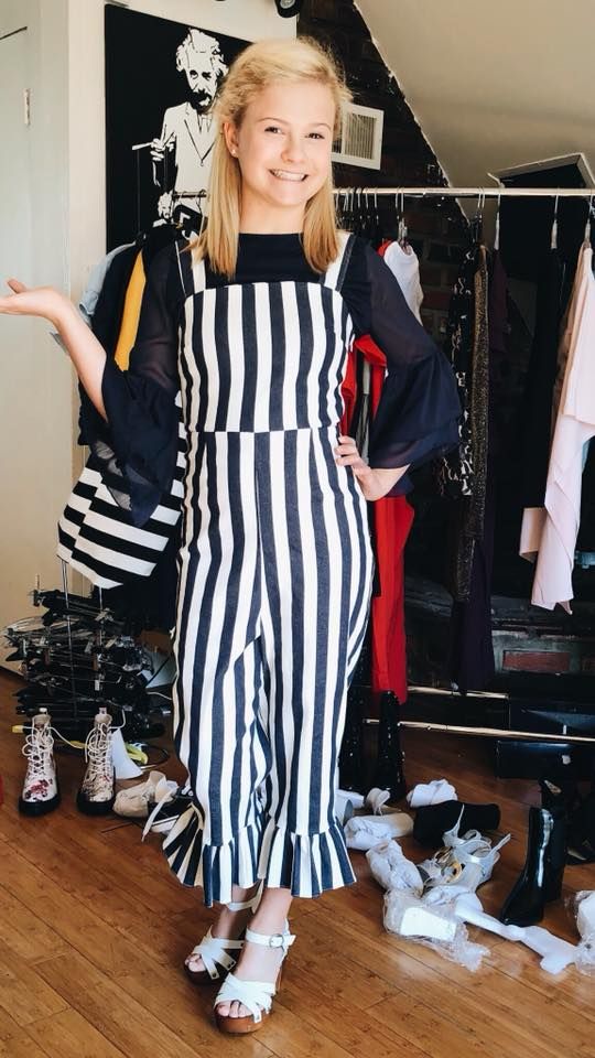 darci lynne farmer feet 6