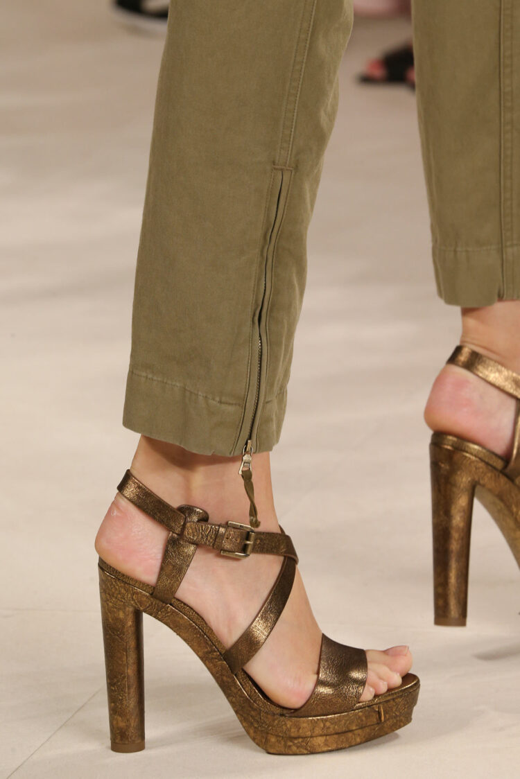 daria strokous feet 3