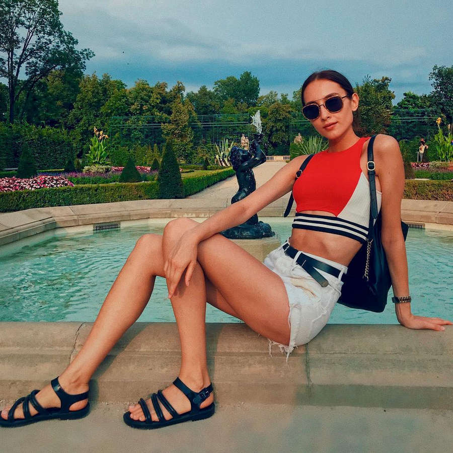 daria zhalina feet 5