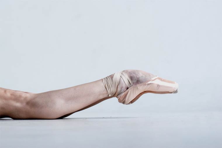 darian volkova feet