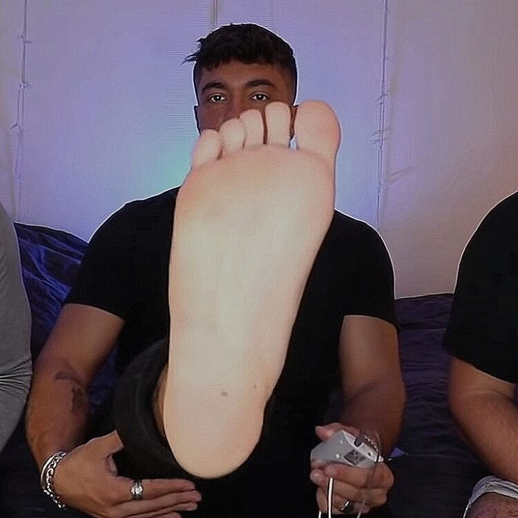 darkoo feet