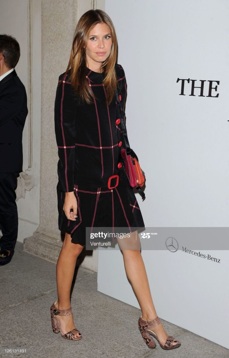 dasha zhukova feet 4