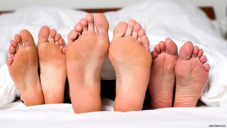 datin ina jaafar feet 5