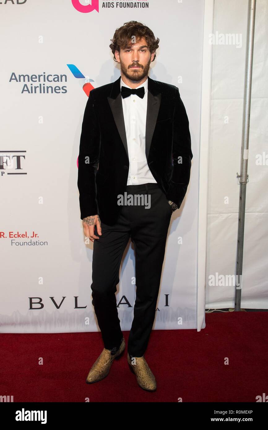 david alexander flinn feet 6