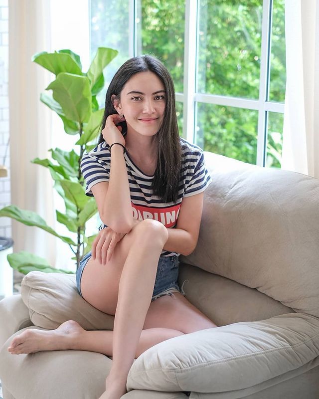 davika hoorne feet