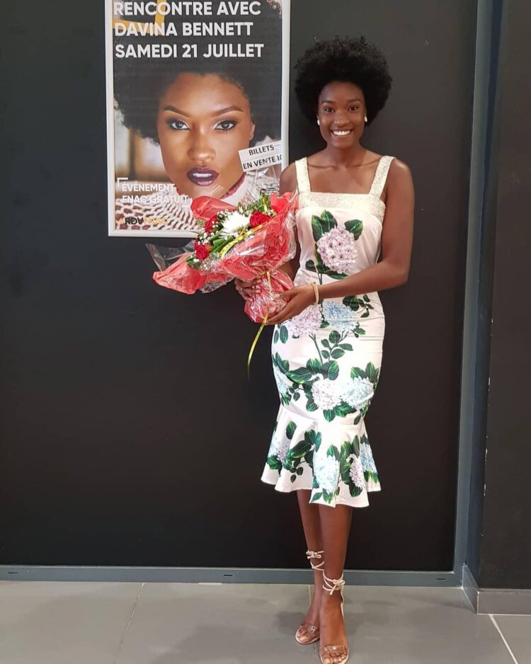 davina bennett feet 3