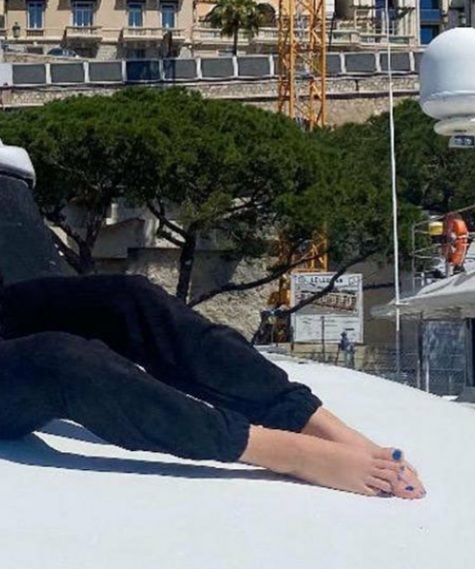 davina shakira geiss feet 1