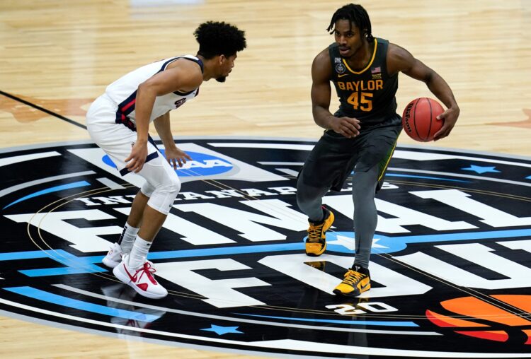 davion mitchell feet 2 scaled