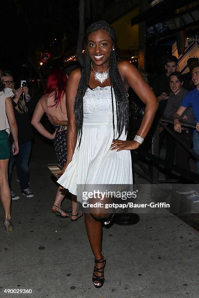 davonne rogers feet 5