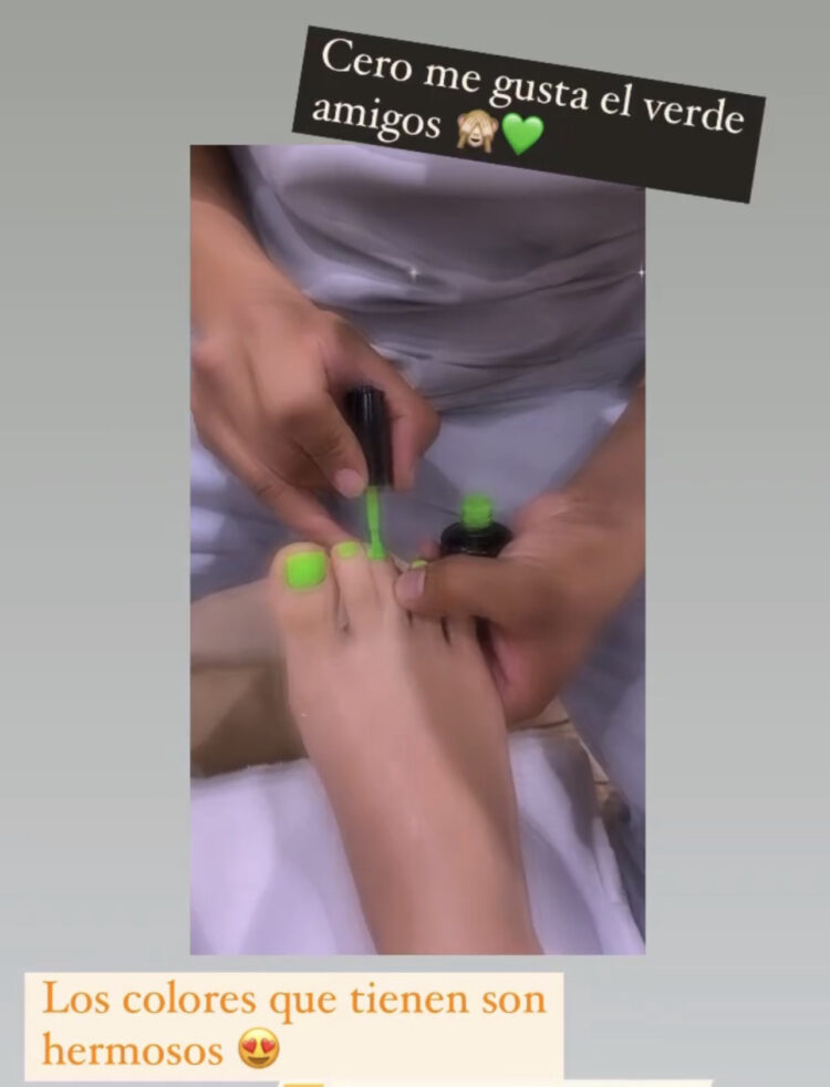 dayren chavez feet 2