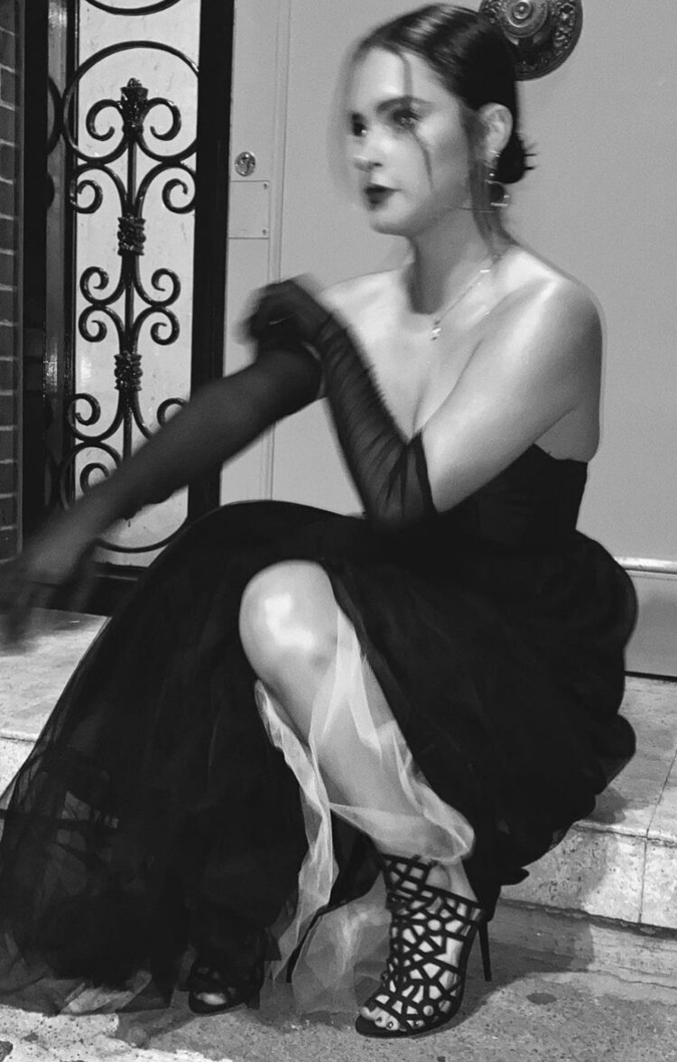 dayren chavez feet 4