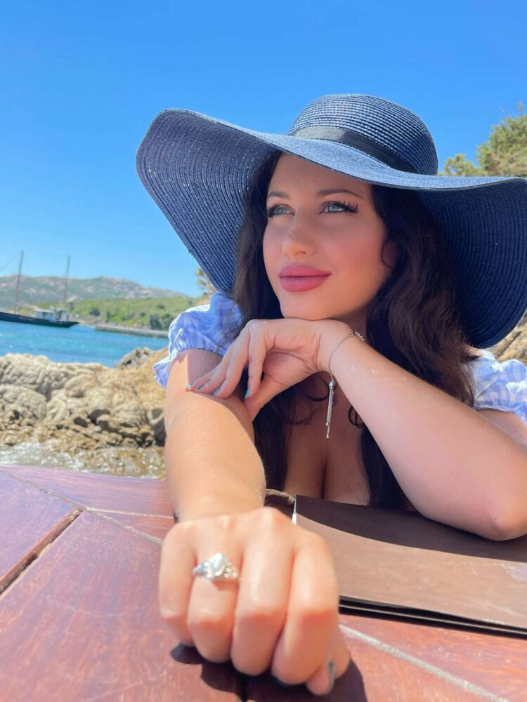 deanna dellia feet 1