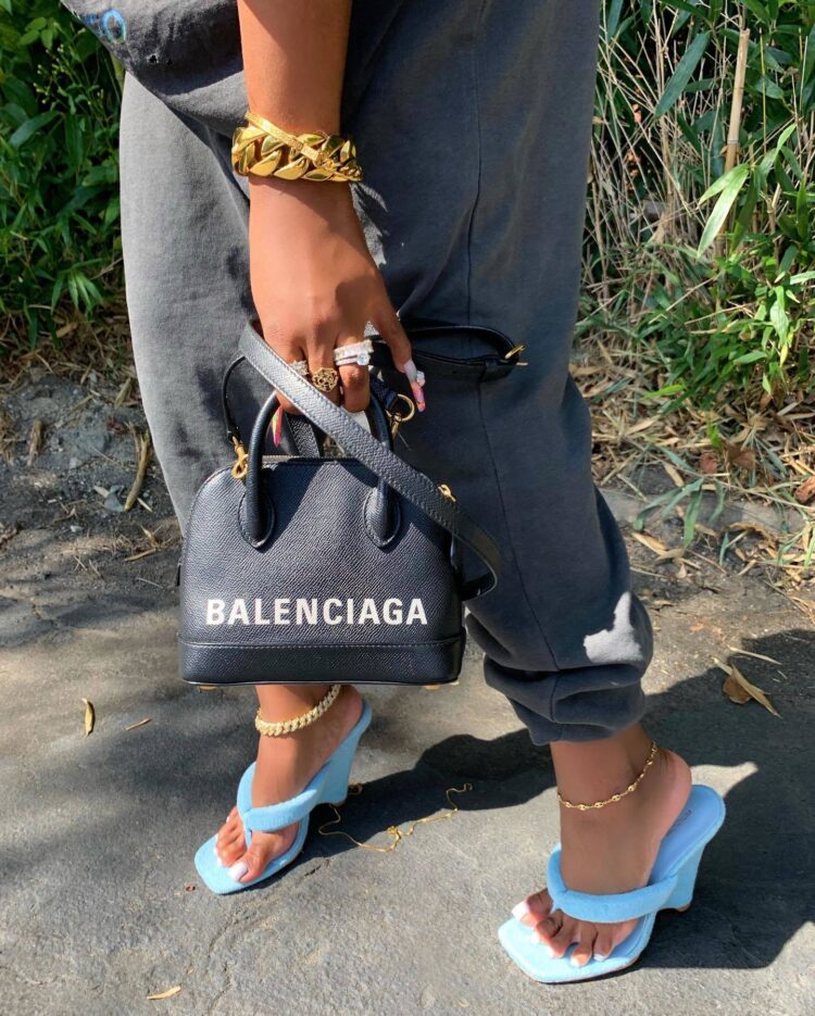 dearra taylor feet 4