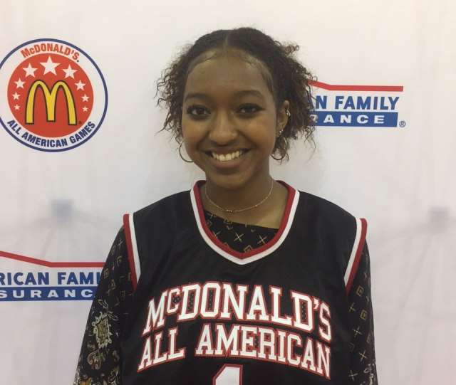 deauzya richards feet 1