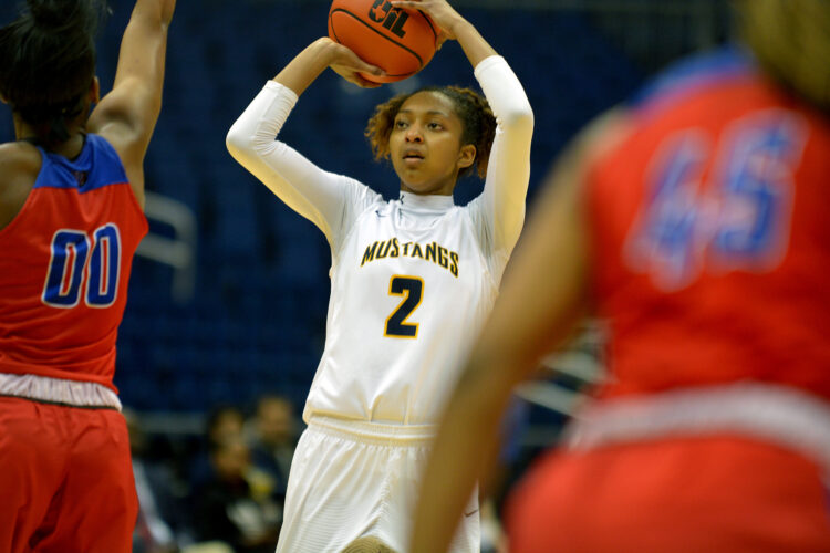 deauzya richards feet 6