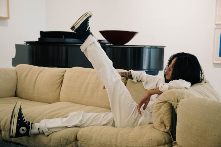 deb never feet 5 scaled