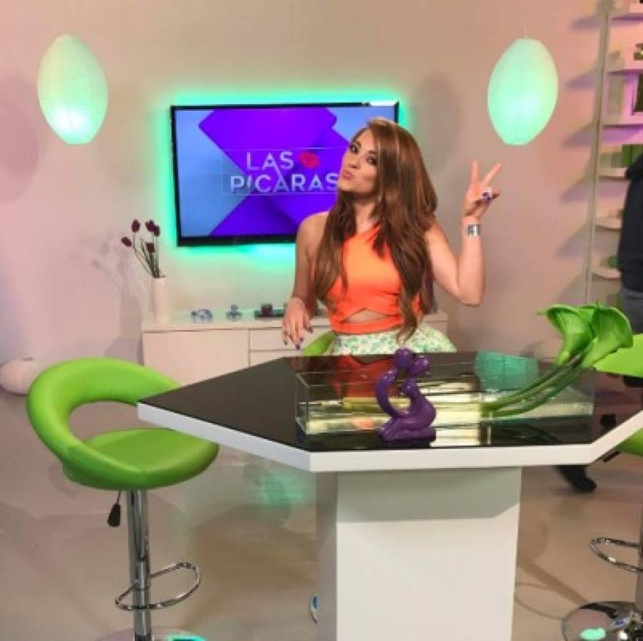 debbie bertrand feet 6