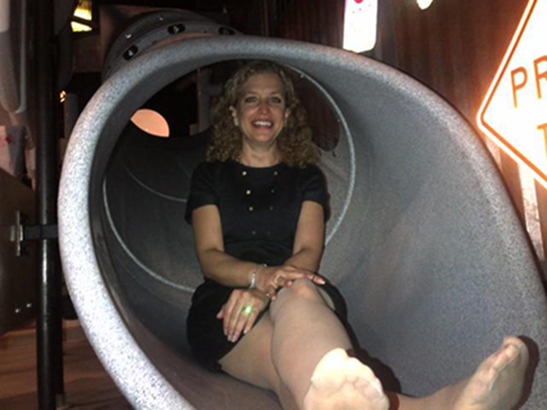 debbie wasserman schultz feet 2