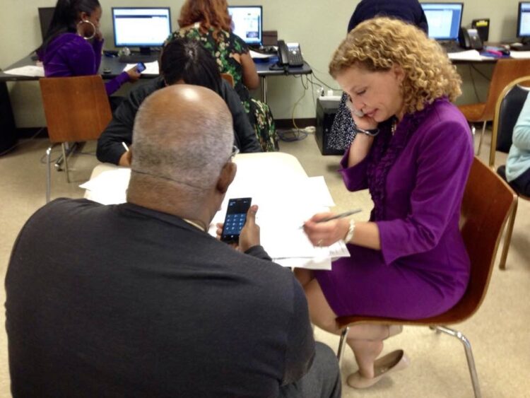 debbie wasserman schultz feet 5