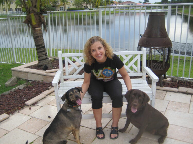 debbie wasserman schultz feet scaled