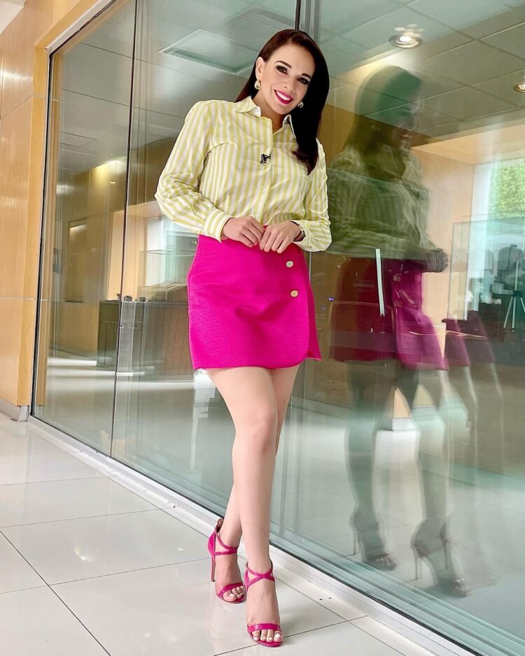 debora estrella feet 5