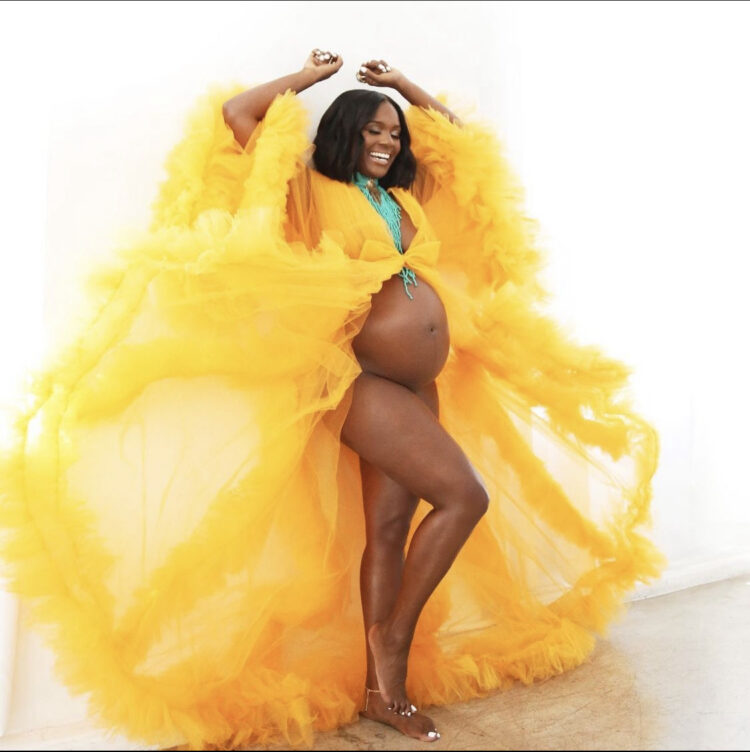 deborah joy winans feet 5