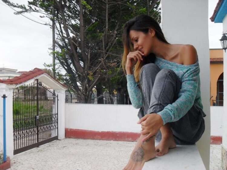 deborah pratt feet 3